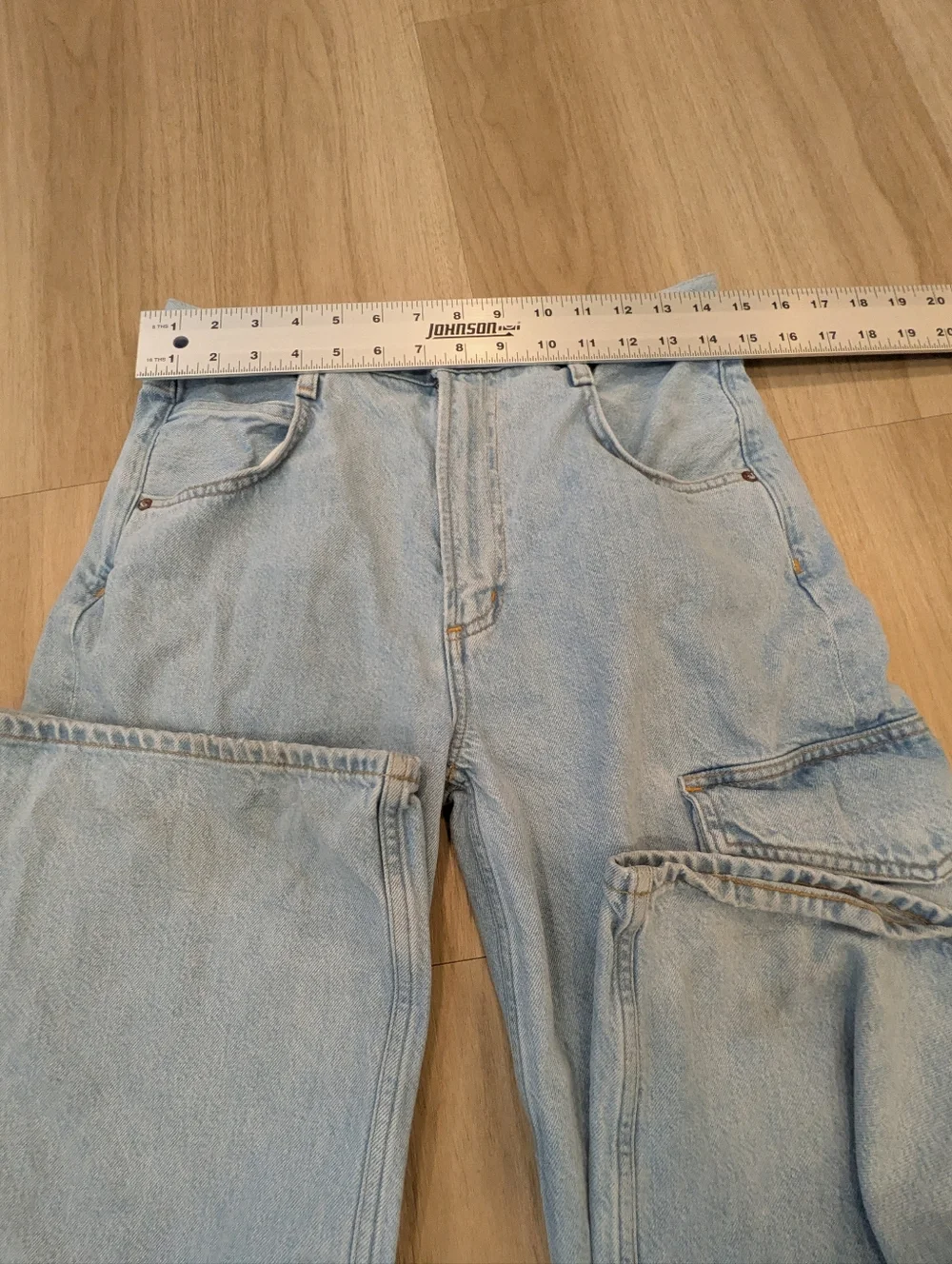 Agolde Cargo Wide Leg Light Wash Jeans Size 27